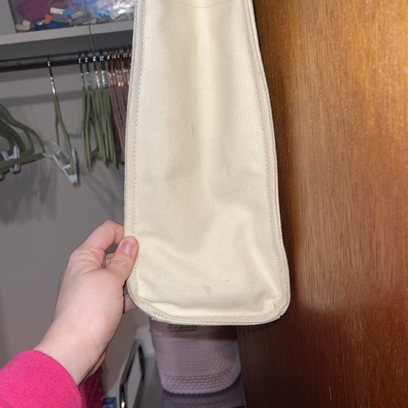 Draper James Tote - Picture 3 of 5